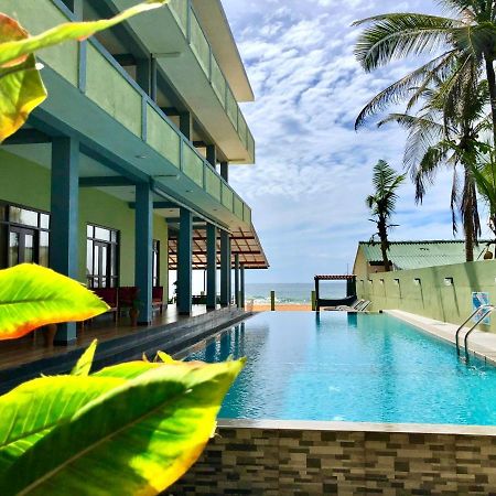 Serenade Beach Hotel Hikkaduwa Bagian luar foto